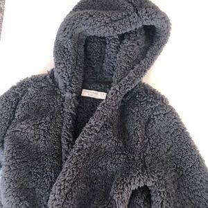 ABERCROMBIE KIDS - COZY FAUX FUR PLUSH JACKET (NWT)